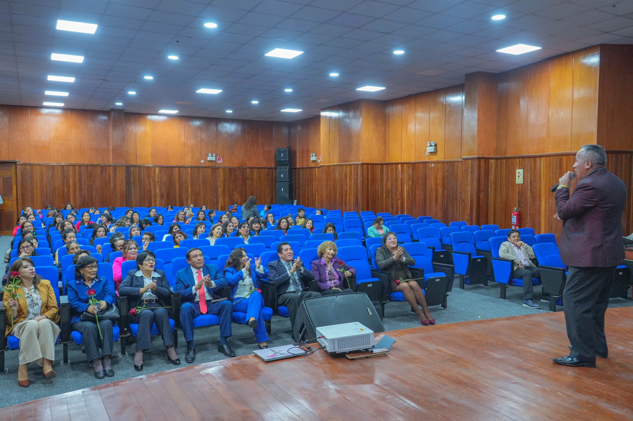 ▶️ UNASAM REALIZÓ HOMENAJE A LAS MADRES