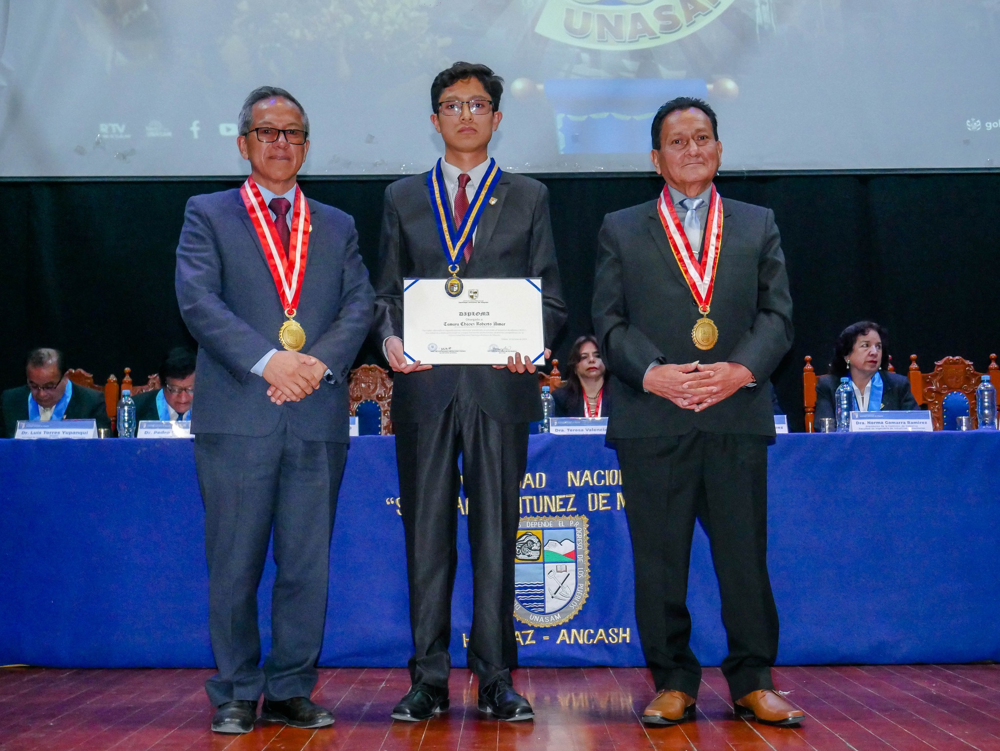 47.° ANIVERSARIO UNIVERSIDAD NACIONAL SANTIAGO ANTÚNEZ DE MAYOLO