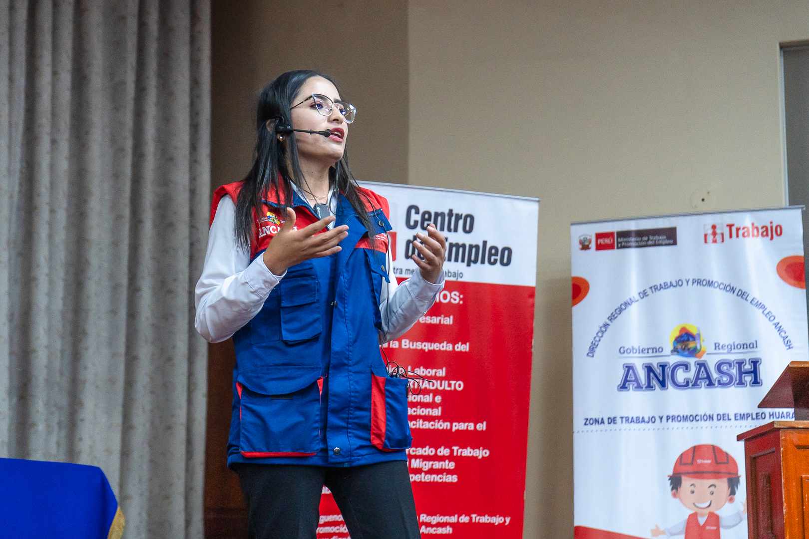 ?▶ UNASAM PROMUEVE INSERCIÓN LABORAL